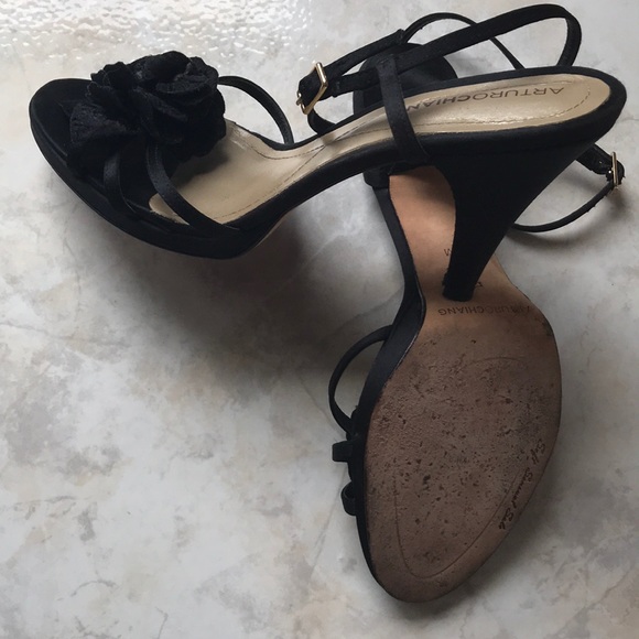 COPY - Arturo Chiang black slight platform satin sandals with velvet rosettes E… - Picture 5 of 5